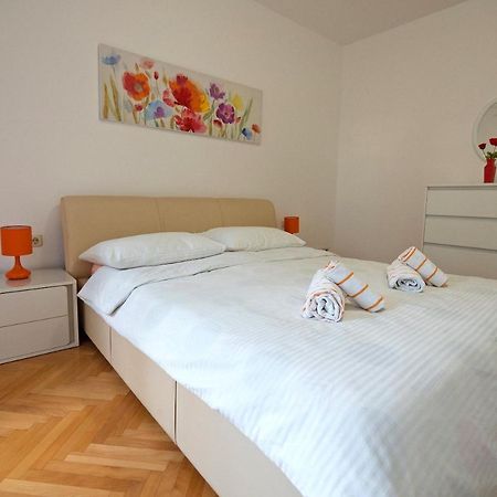 Apartments Bene Banjol Bagian luar foto