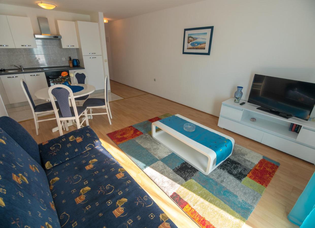 Apartments Bene Banjol Bagian luar foto