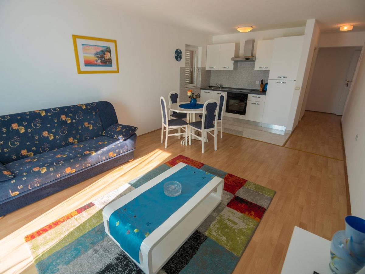 Apartments Bene Banjol Bagian luar foto
