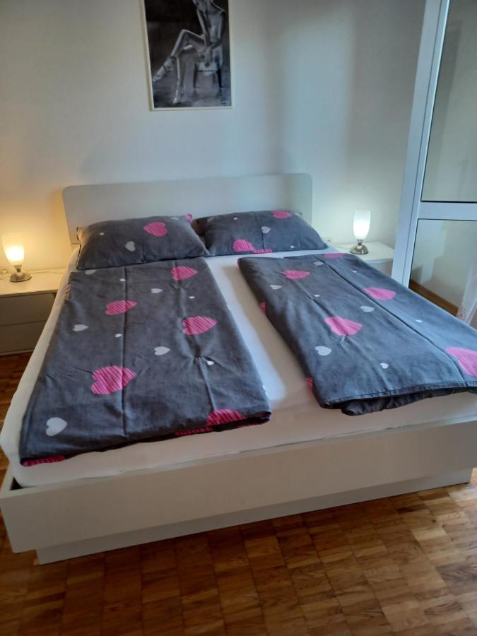 Apartments Bene Banjol Bagian luar foto