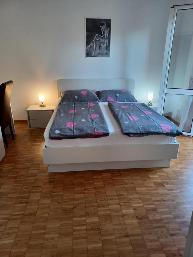 Apartments Bene Banjol Bagian luar foto