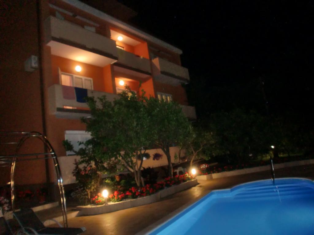 Apartments Bene Banjol Bagian luar foto