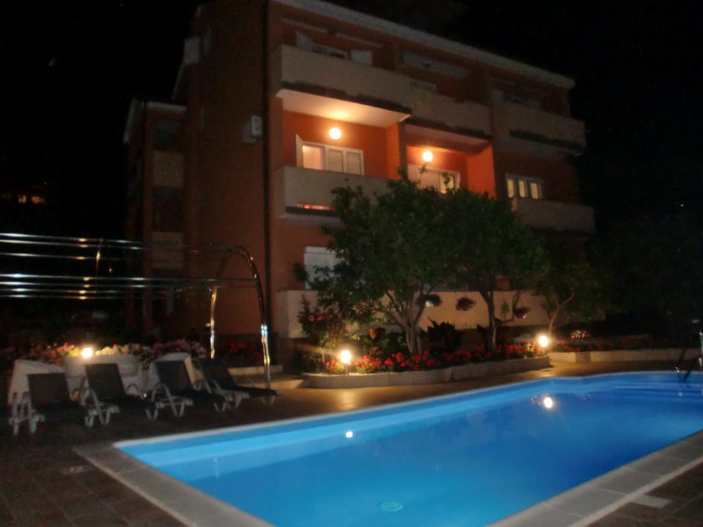 Apartments Bene Banjol Bagian luar foto
