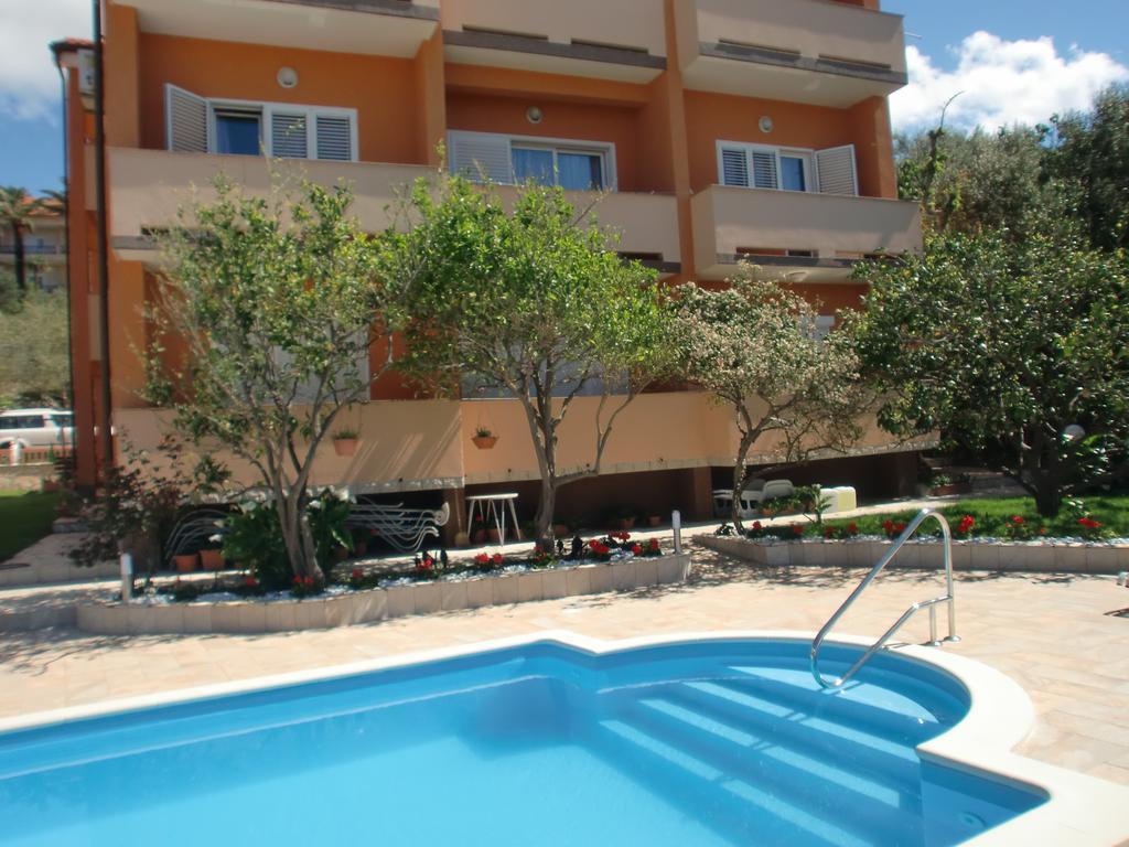 Apartments Bene Banjol Ruang foto